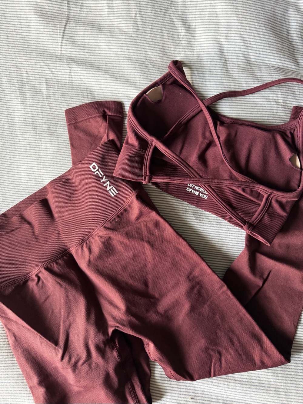 Burgundy DFYNE set